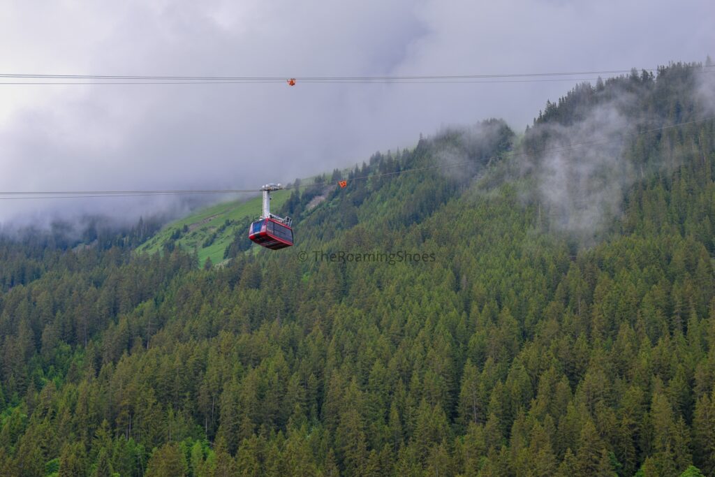Cable car from Wengen to Mannlichen