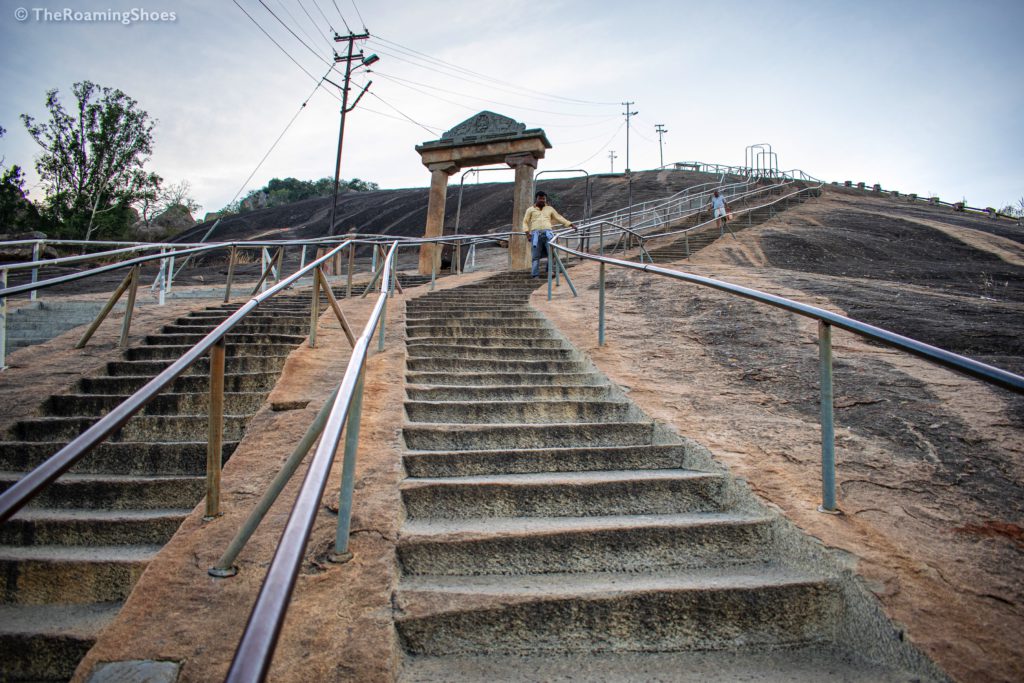 Set of steps to Shravanbelagola temple